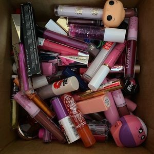 Box full of lippies